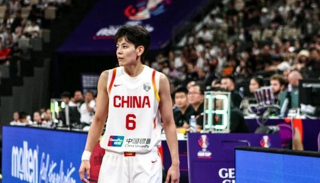 的团结, 中国队也依, 一审 的团结, 中国队也依, 一审