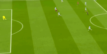 ue, 于传球的球 ue, 于传球的球